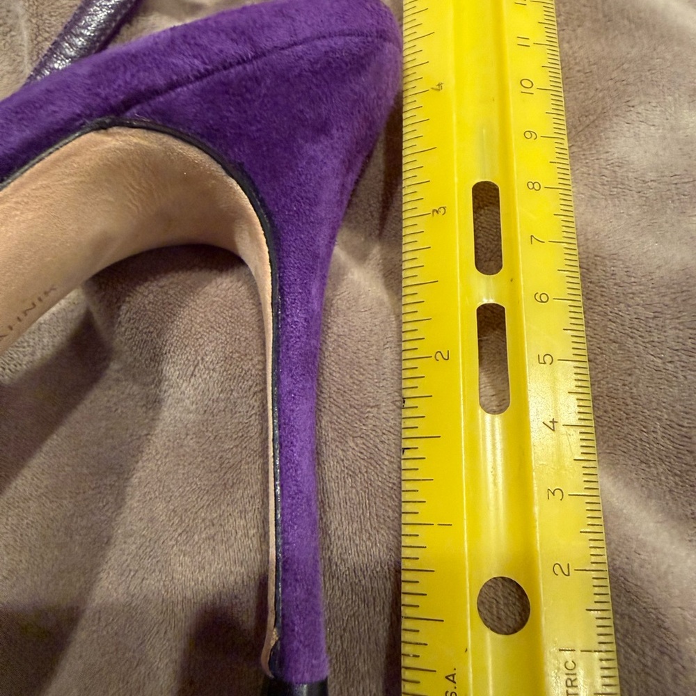 Manolo Blahnik Purple Slingback Heels - Picture 7 of 7